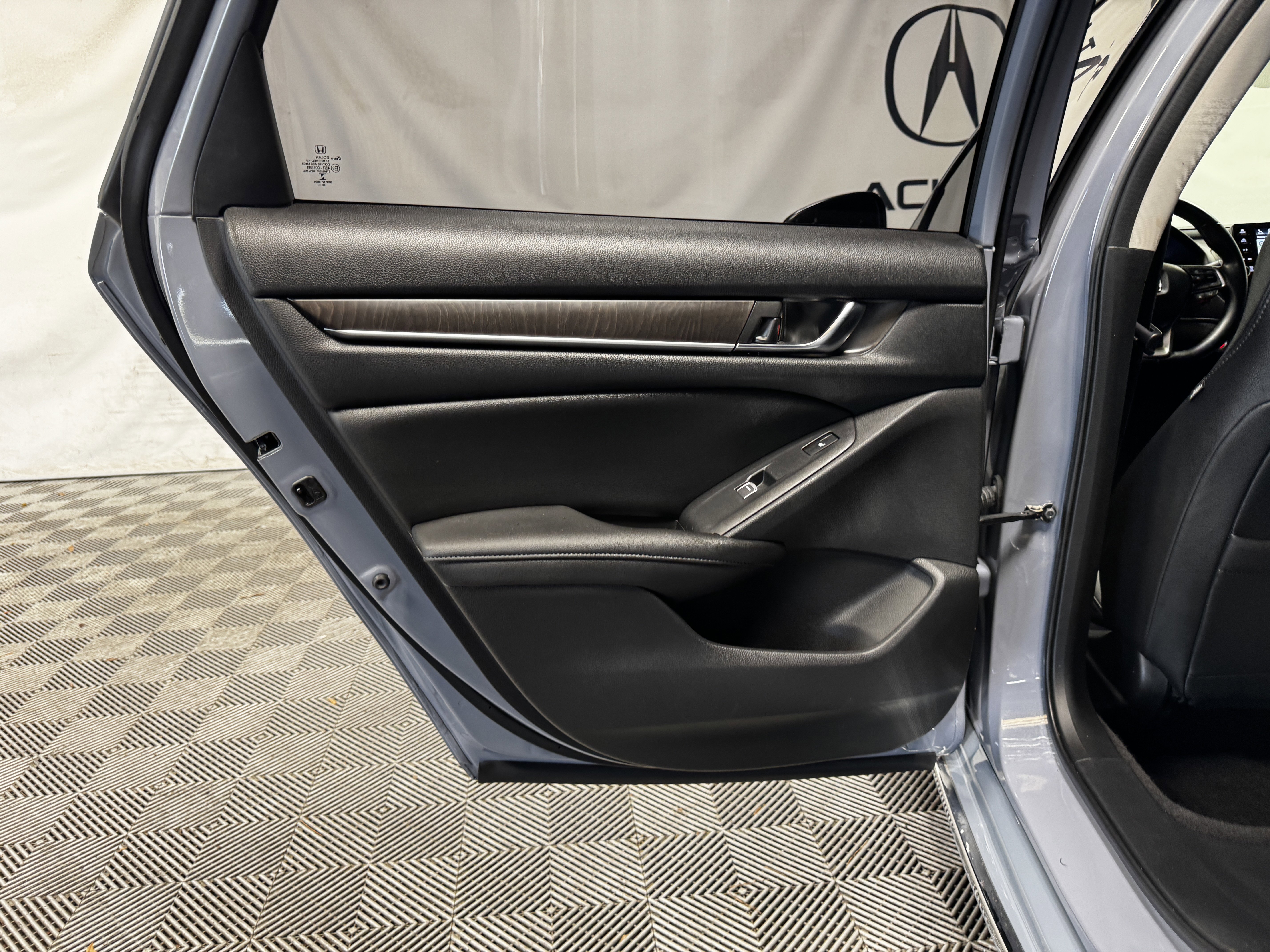 Used 2021 Honda Accord Touring image 19