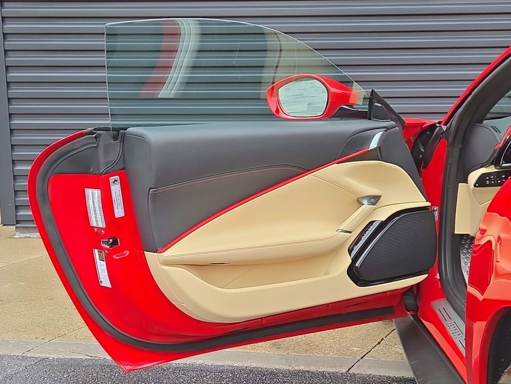 Used 2024 Ferrari Roma RWD image 6