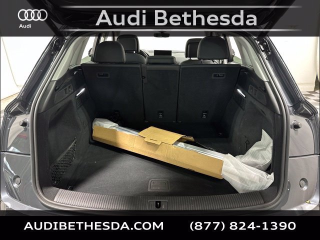 Used 2023 Audi Q5 Premium w/ Convenience Package AWD/4WD image 10