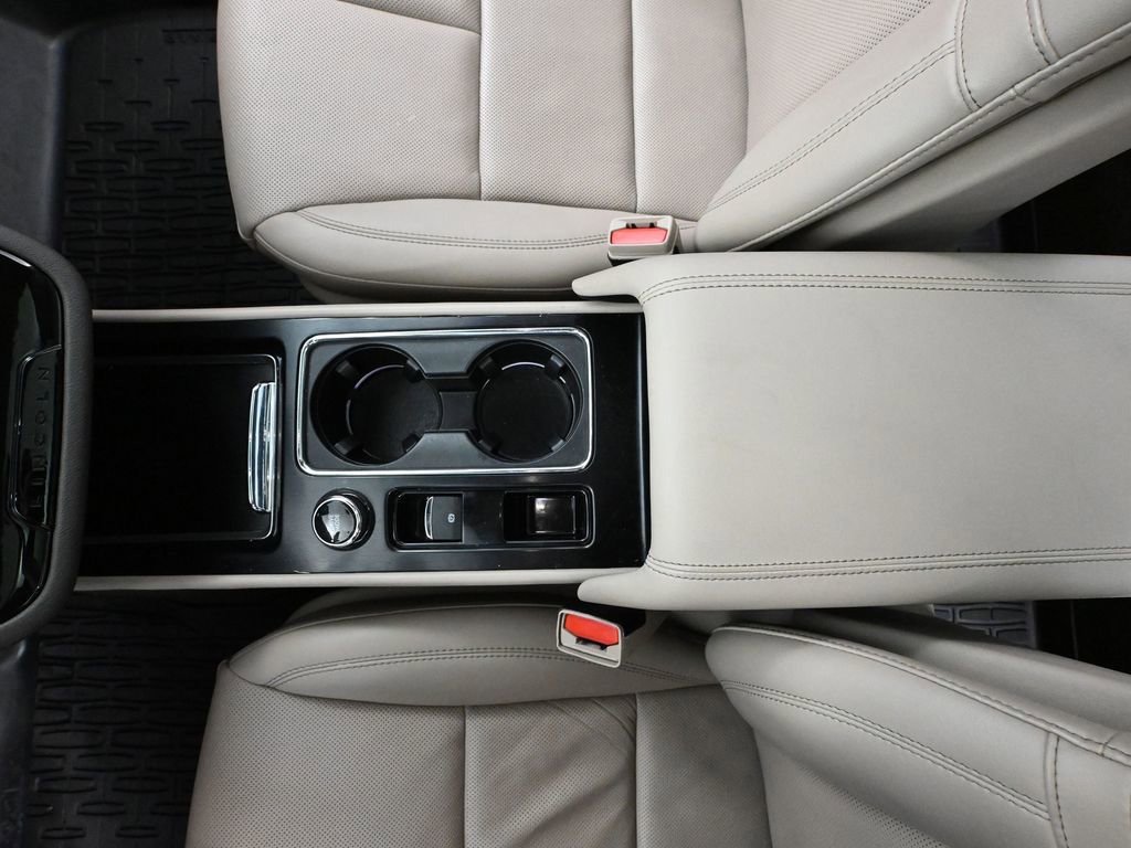 Used 2022 Lincoln Corsair Reserve w/ Equipment Group 201A image 37