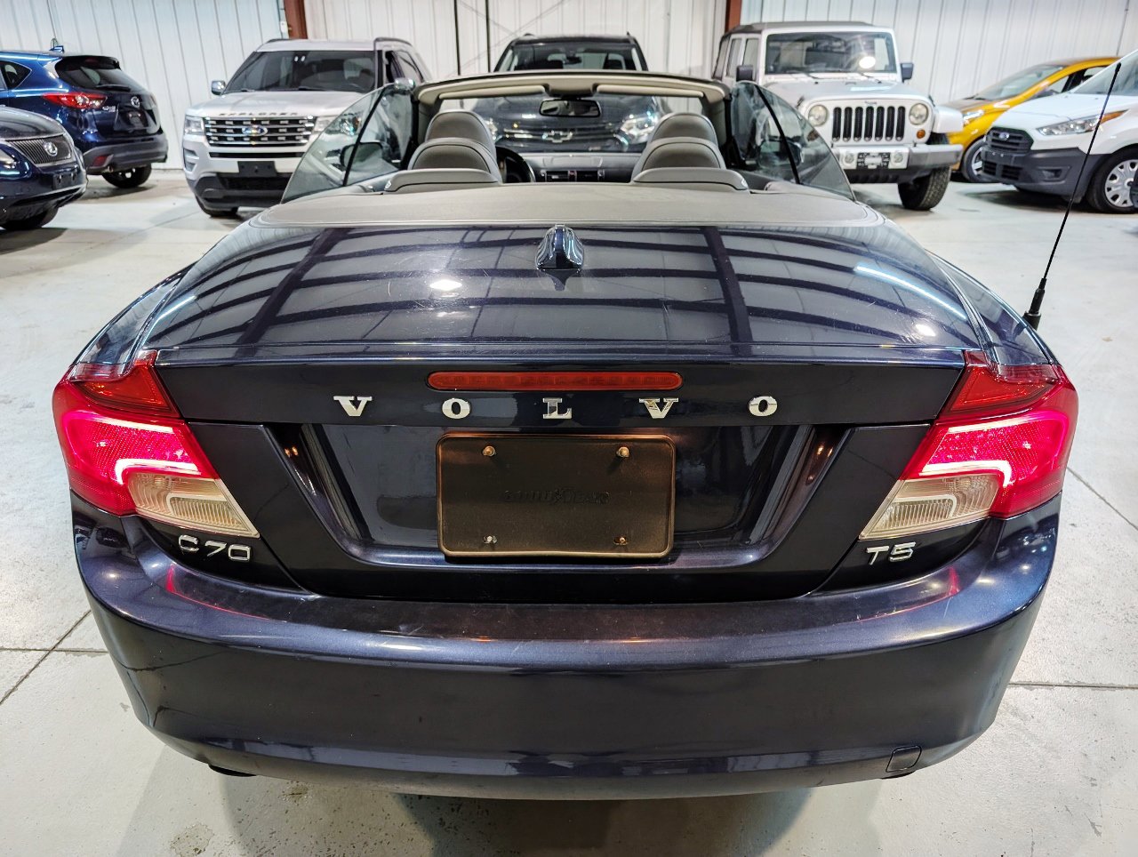 Used 2013 Volvo C70 T5 image 9