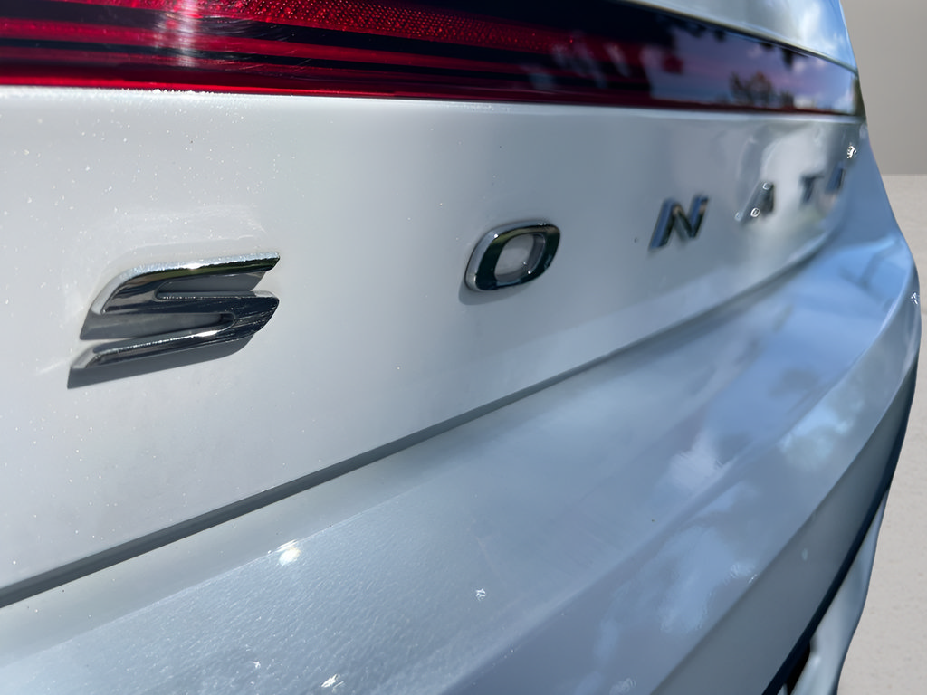 Used 2020 Hyundai Sonata SE w/ Cargo Package FWD image 12