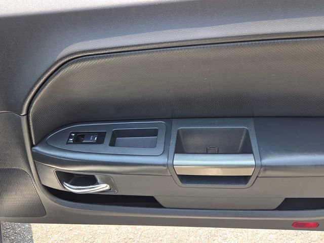 Used 2014 Dodge Challenger SXT RWD image 17