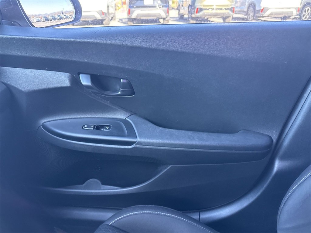 Used 2019 Hyundai Veloster N N image 21