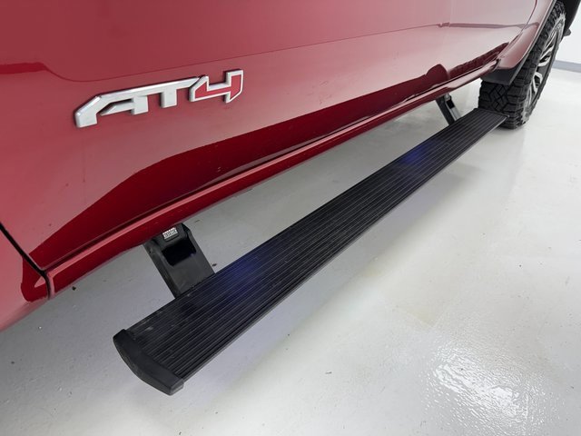 Used 2023 GMC Sierra 1500 AT4 w/ Technology Package image 9