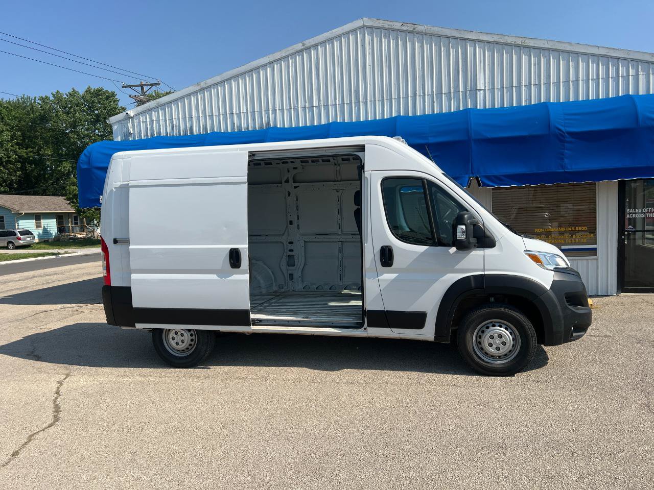 Used 2025 RAM ProMaster 2500 w/ Convenience Group FWD image 31