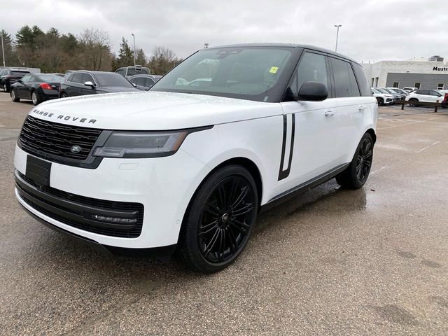 Used 2025 Land Rover Range Rover SE image 8
