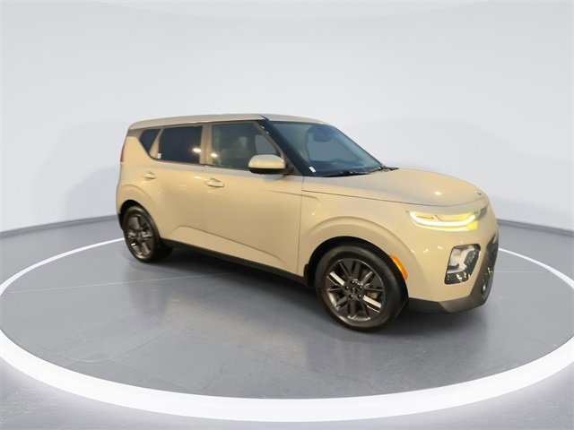 Used 2020 Kia Soul EX image 2