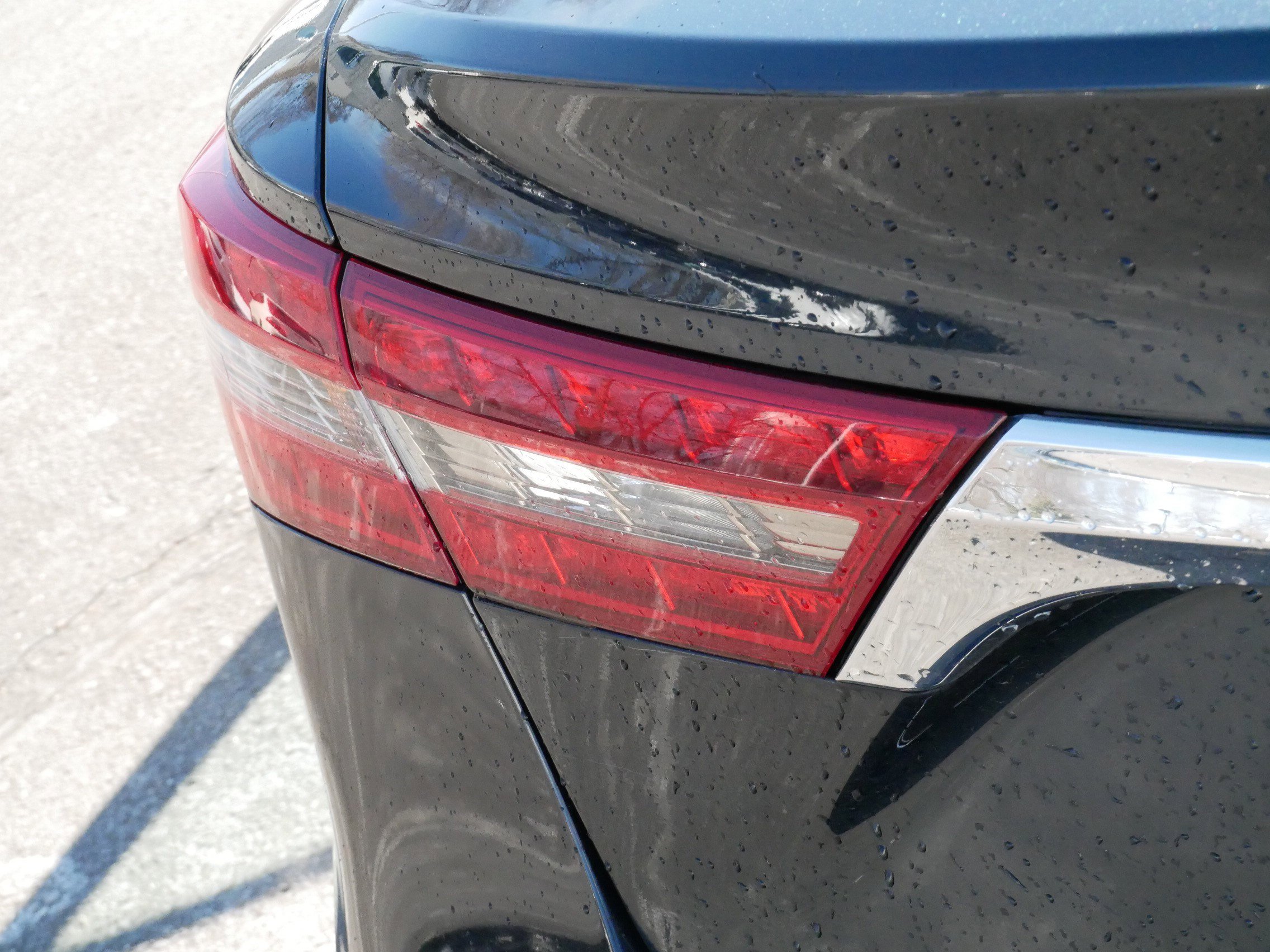 Used 2016 Toyota Avalon XLE Plus image 17