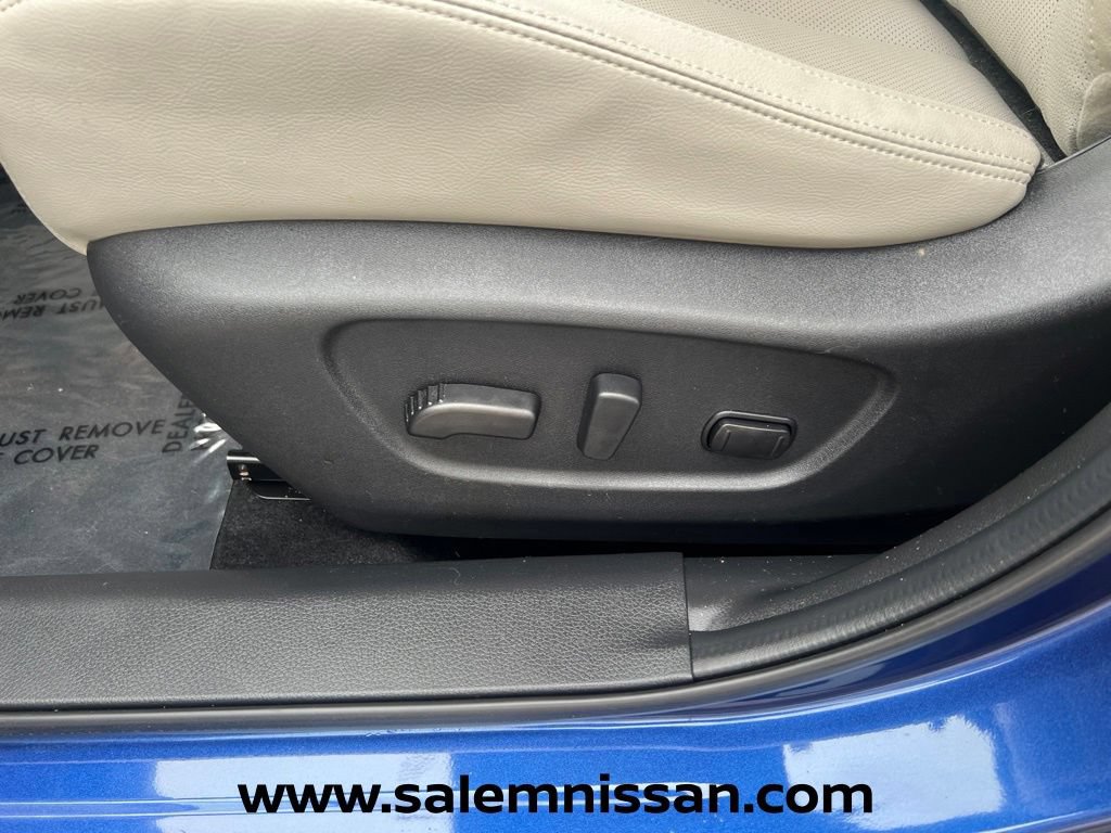 Used 2022 Nissan Rogue Sport SL AWD/4WD image 15