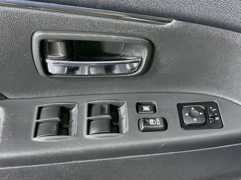 Used 2025 Mitsubishi Outlander Sport AWD image 22