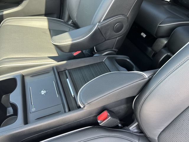 Used 2025 Honda Odyssey Elite image 19