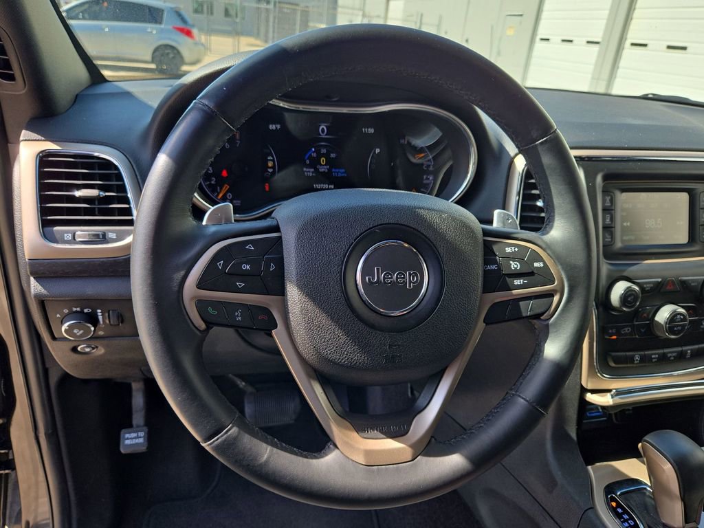 Used 2016 Jeep Grand Cherokee Laredo image 16