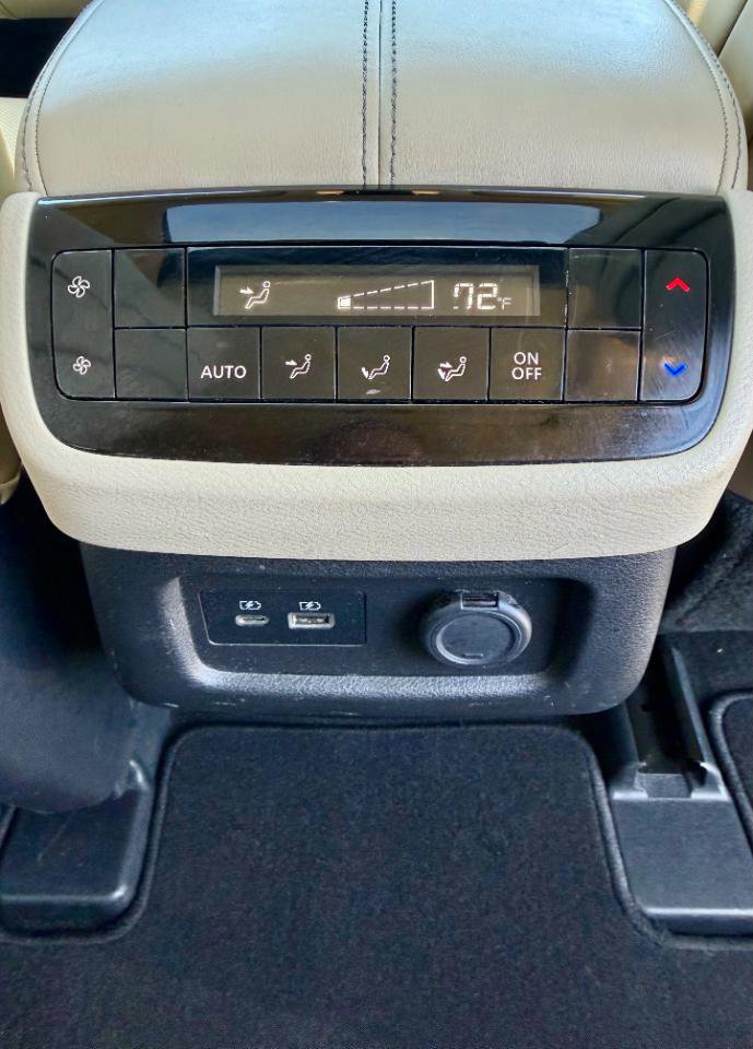 Used 2023 INFINITI QX60 Luxe w/ Performance Audio Package FWD image 36