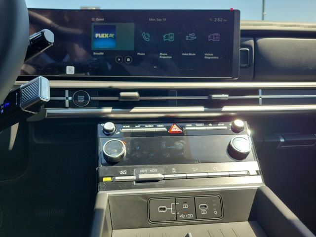 New 2027 Hyundai Santa Fe SEL FWD image 15