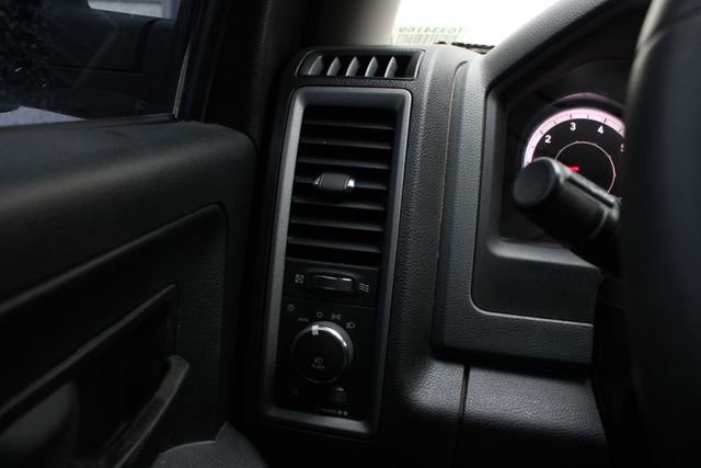 Used 2014 RAM 1500 Express image 6
