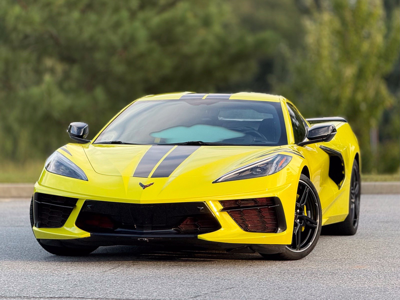 Used 2021 Chevrolet Corvette Stingray Preferred Cpe w/ Battery Protection Package RWD image 2