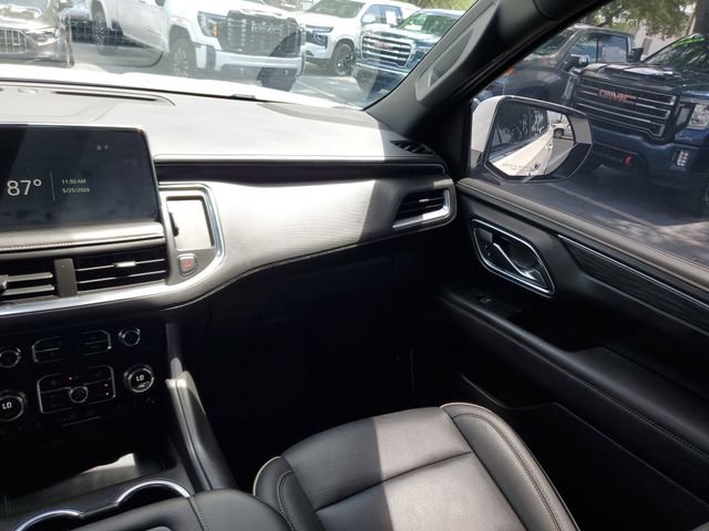 Used 2024 GMC Yukon SLT w/ SLT Luxury Package RWD image 14