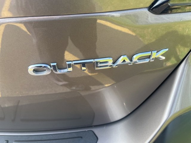 Used 2021 Subaru Outback Limited image 45