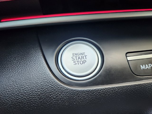 Used 2024 Hyundai Elantra Limited FWD image 8