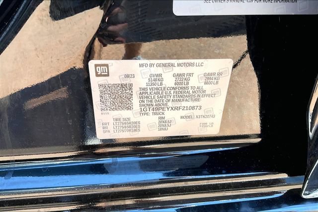 Used 2024 GMC Sierra 2500 AT4 w/ AT4 Premium Plus Package AWD/4WD image 14