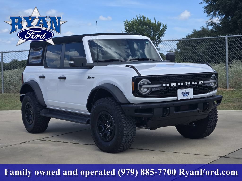 Certified 2024 Ford Bronco Wildtrak AWD/4WD image 2