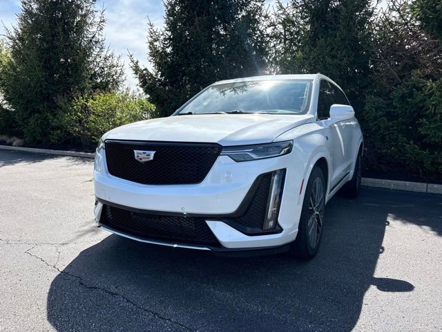 Used 2023 Cadillac XT6 Sport w/ Technology Package image 1