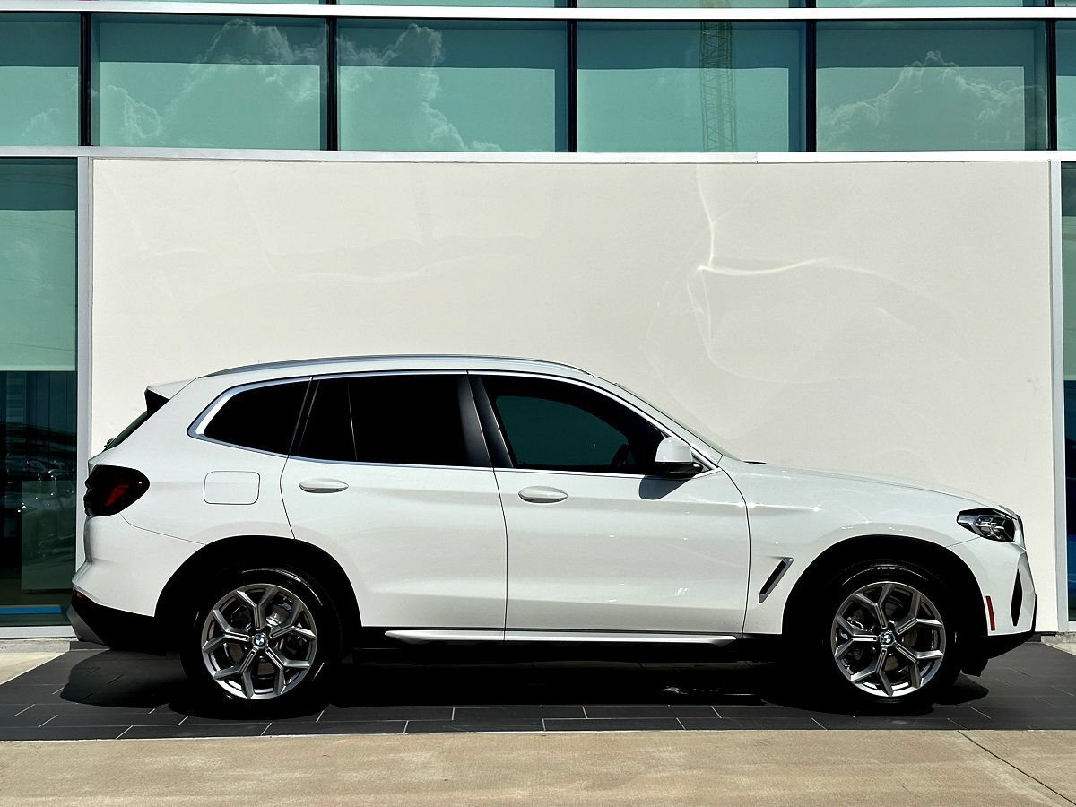 Certified 2024 BMW X3 sDrive30i w/ Convenience Package RWD image 3