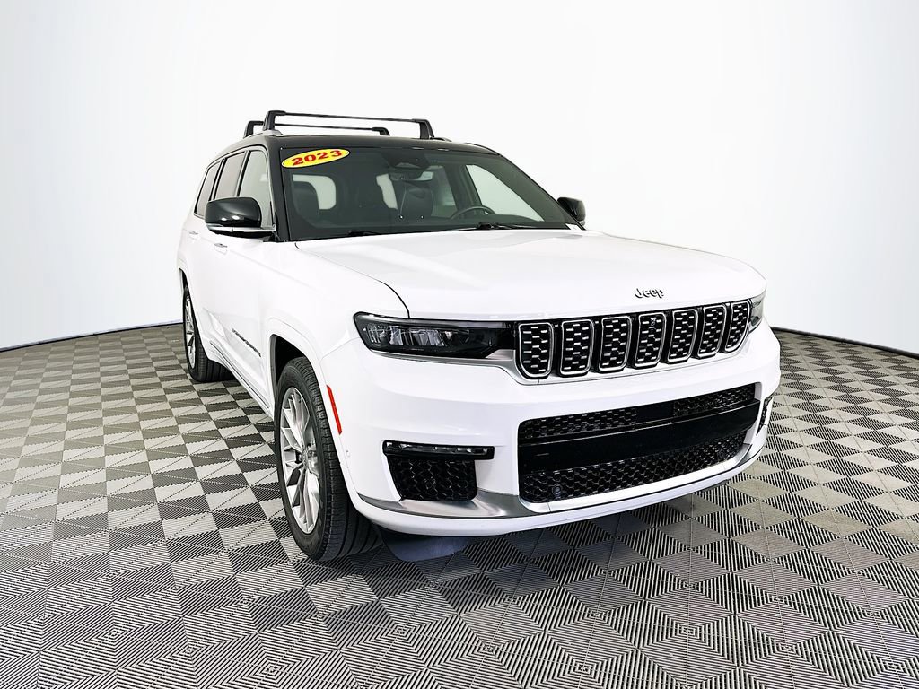 Certified 2023 Jeep Grand Cherokee L Summit w/ Luxury Tech Group V image 2