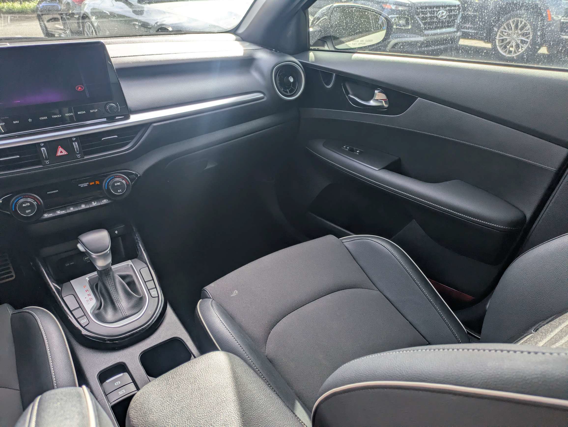 Used 2023 Kia Forte GT-Line w/ GT-Line Premium Package FWD image 15
