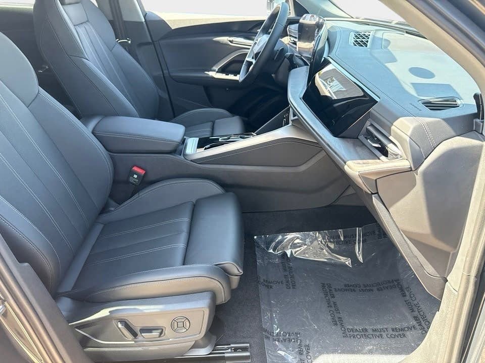 Certified 2025 Audi Q5 Premium Plus w/ Premium Plus image 10