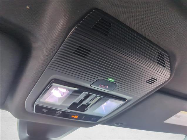 Used 2024 Volkswagen Atlas Cross Sport SEL Premium R-Line image 15