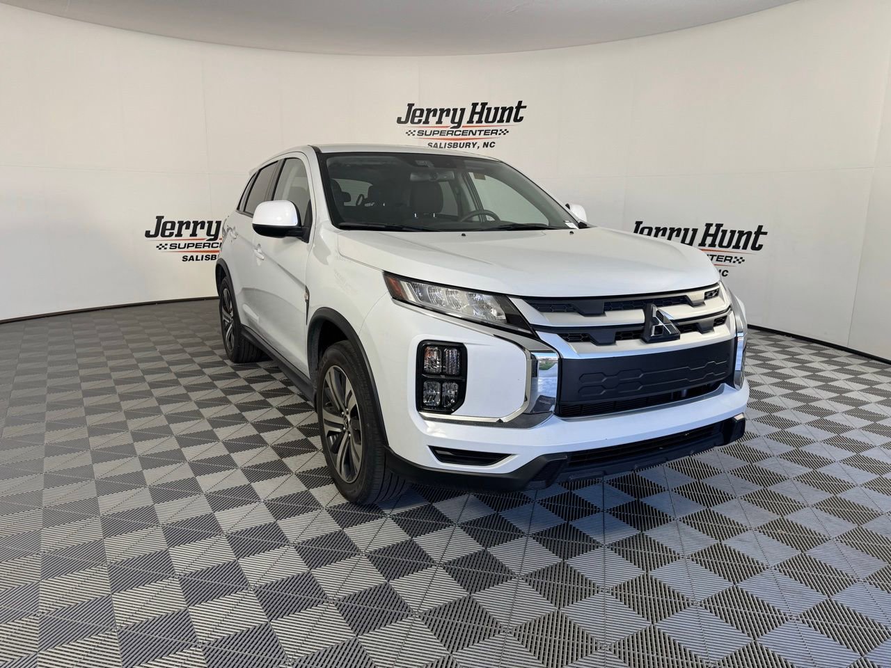Used 2023 Mitsubishi Outlander Sport ES AWD/4WD image 9