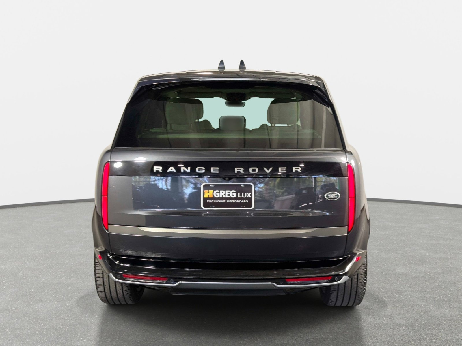 Used 2023 Land Rover Range Rover SE image 4