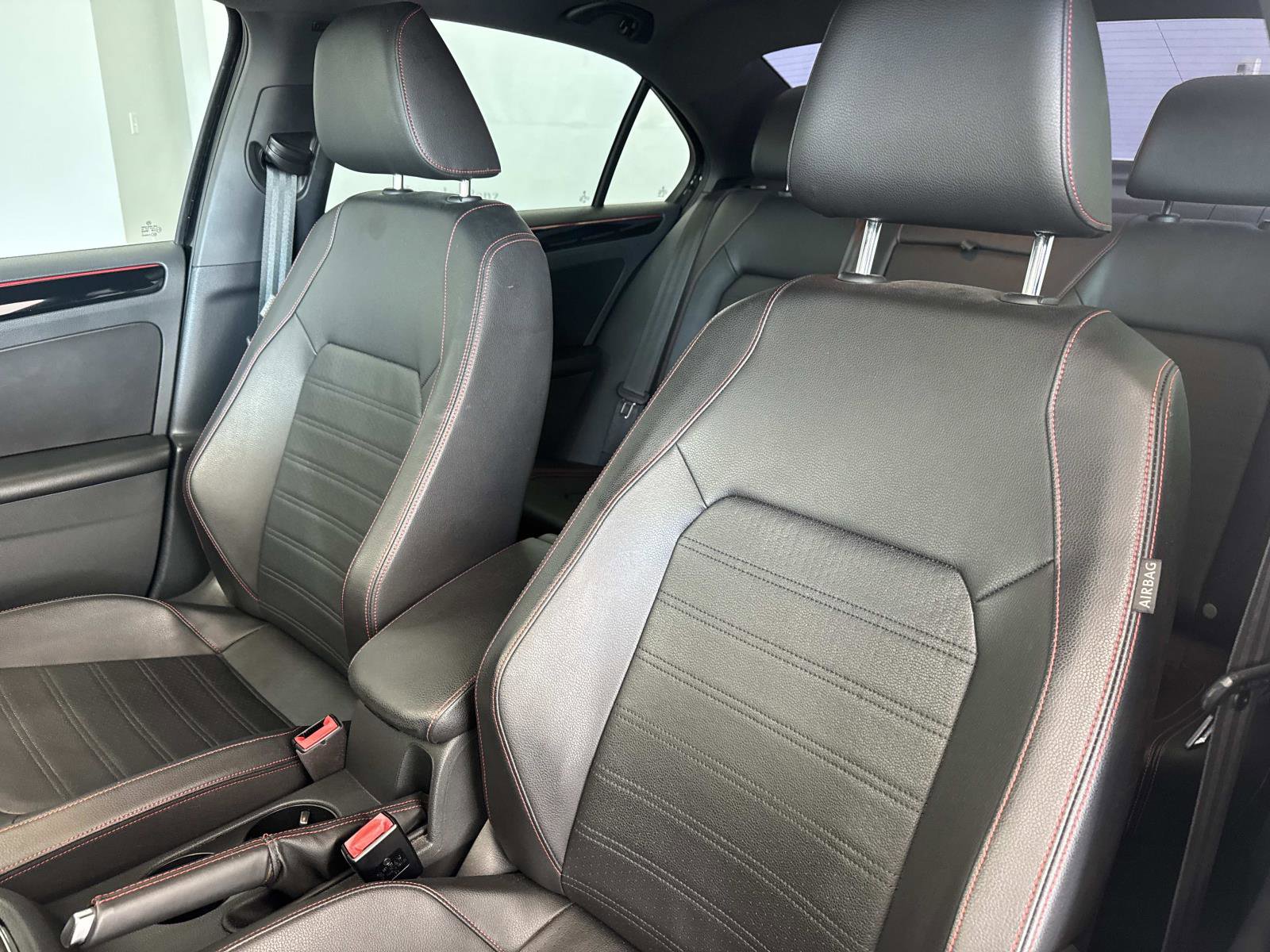 Used 2018 Volkswagen Jetta GLI FWD image 21