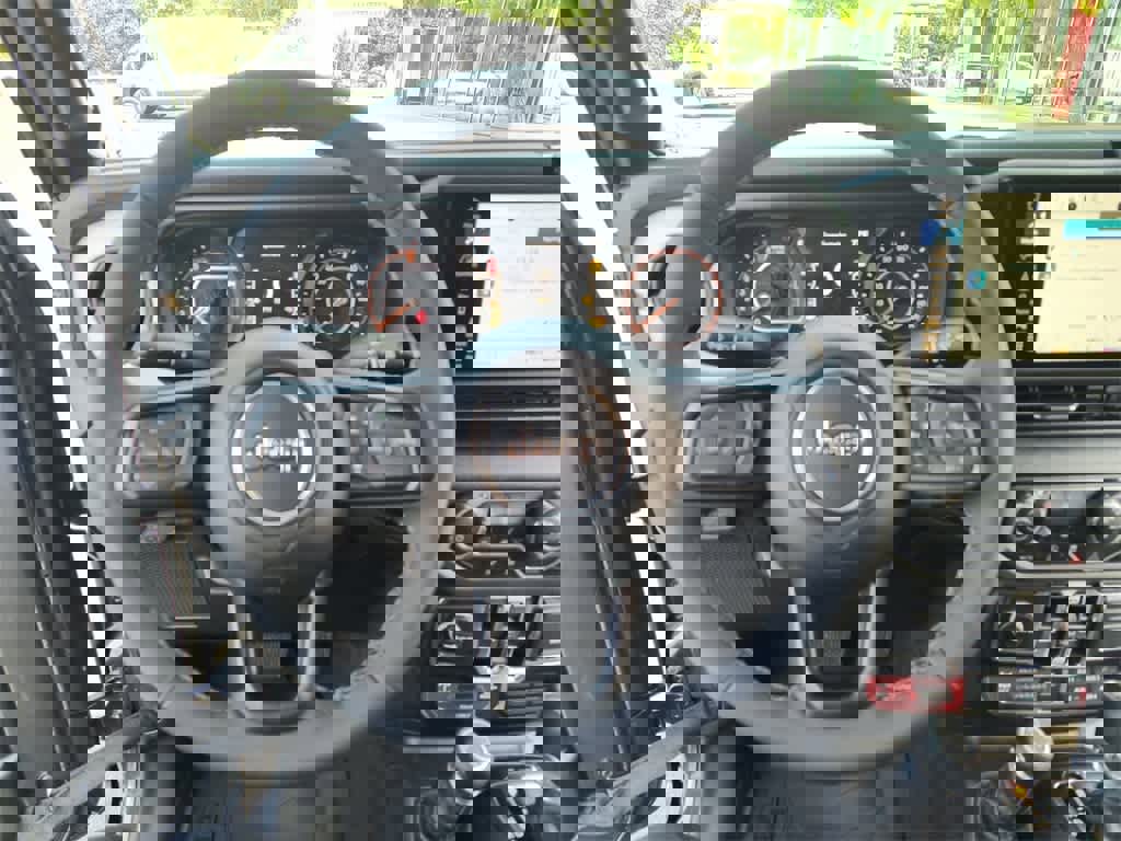 New 2025 Jeep Gladiator Sport image 14