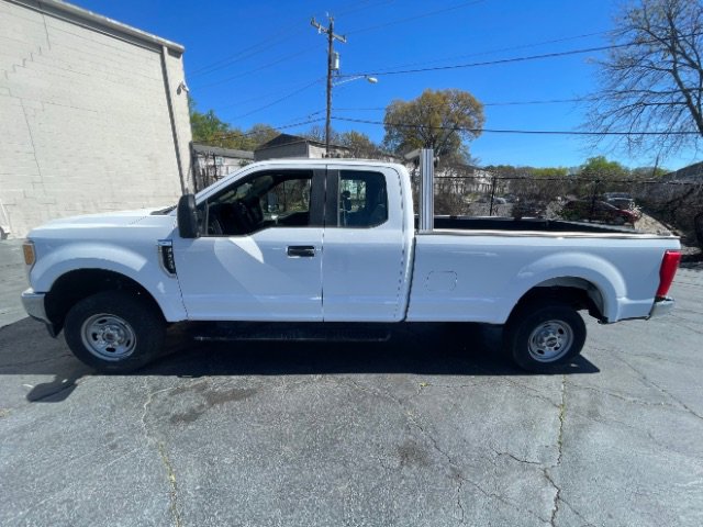 Used 2017 Ford F350 XL image 2