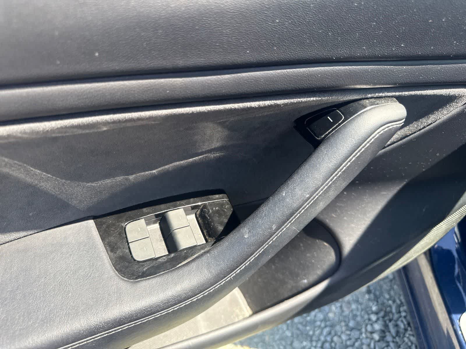 Used 2018 Tesla Model 3 Mid Range RWD image 15