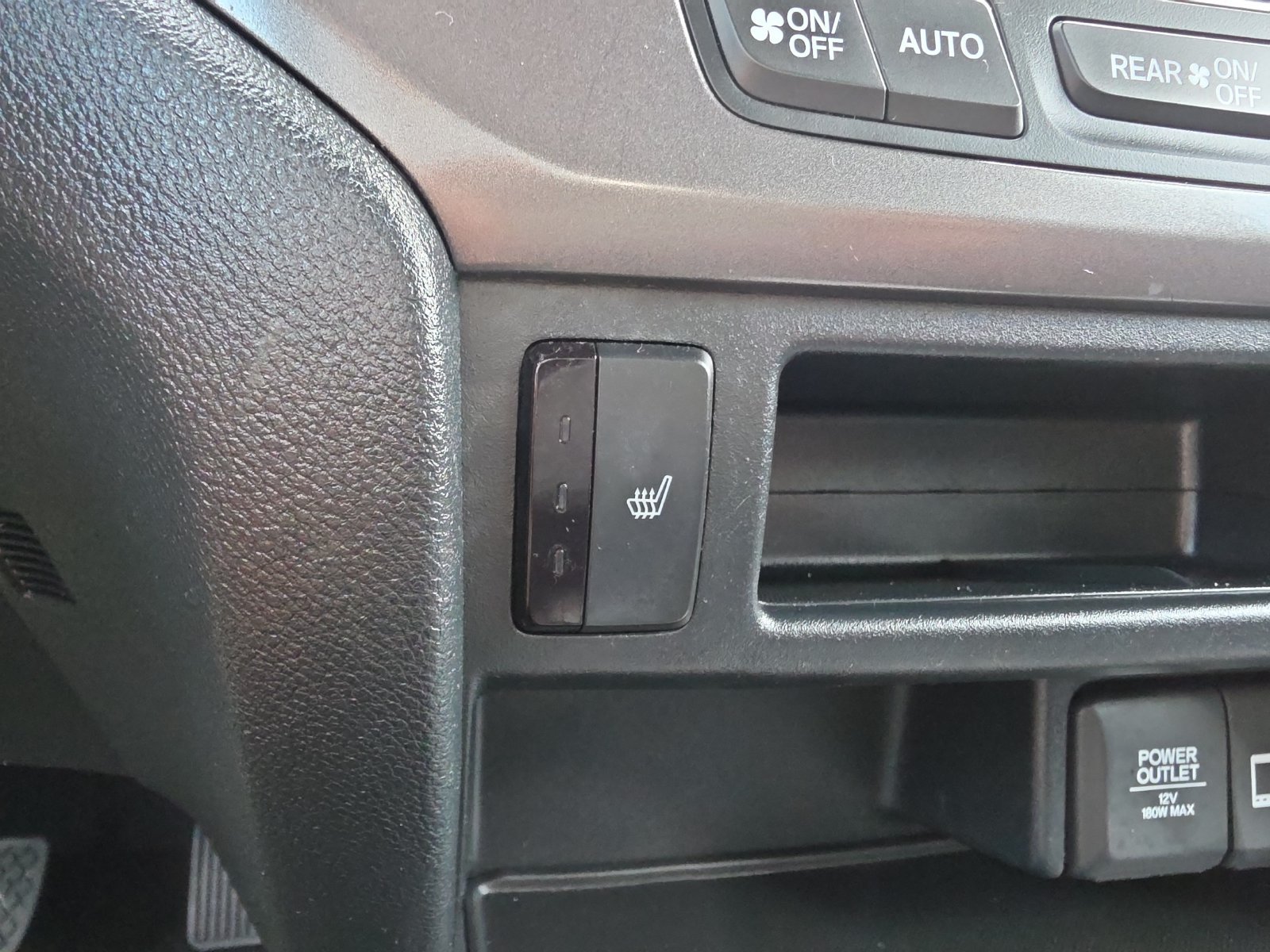 Used 2022 Honda Pilot Sport image 19
