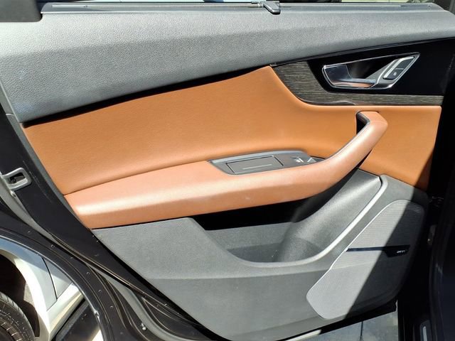 Used 2017 Audi Q7 3.0T Premium Plus AWD/4WD image 10