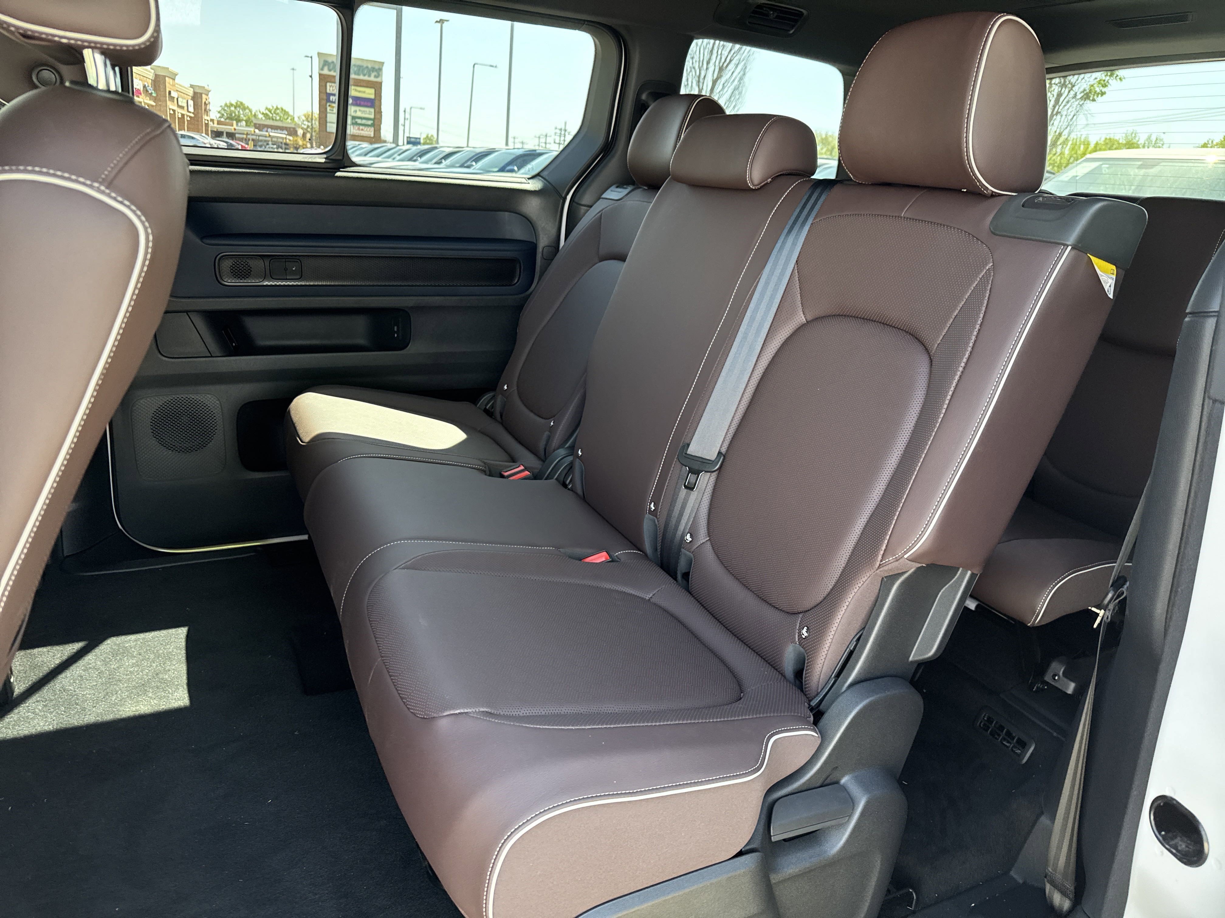 New 2025 Volkswagen ID. Buzz Pro S image 6