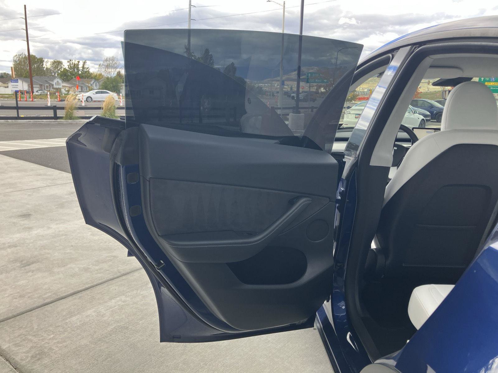 Used 2023 Tesla Model Y Long Range AWD/4WD image 14