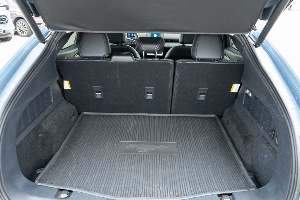 Used 2023 Ford Mustang Mach-E Premium image 7