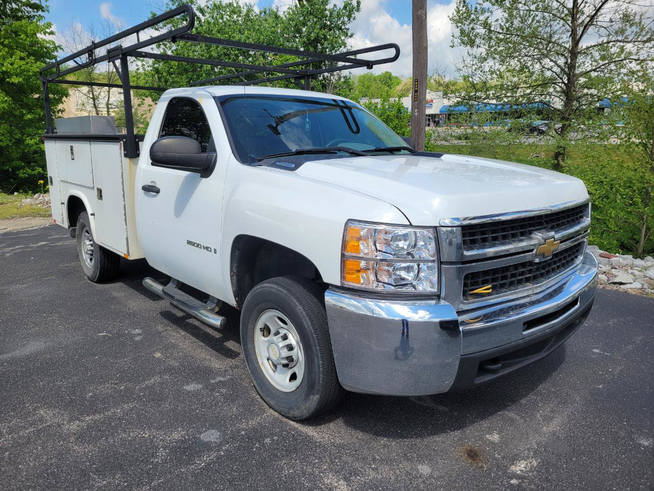 Used 2009 Chevrolet Silverado 2500 W/T RWD image 2