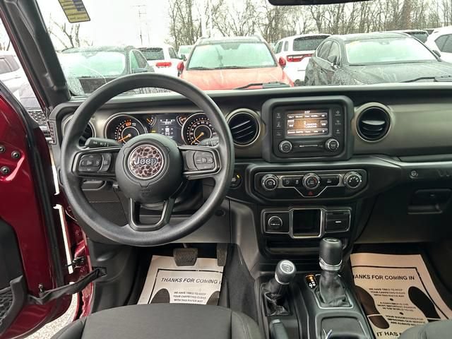 Used 2021 Jeep Wrangler Unlimited Sport AWD/4WD image 16