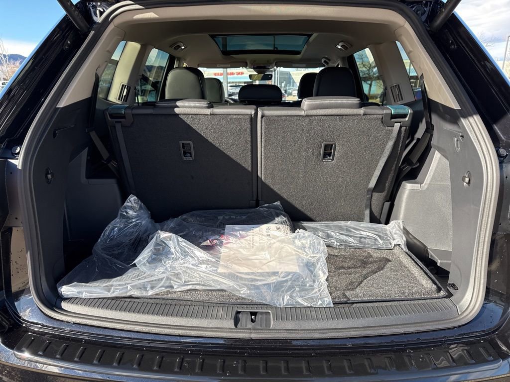 New 2026 Volkswagen Atlas SEL Premium R-Line image 25