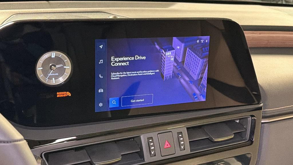 Used 2025 Lexus ES 300h w/ Premium Package image 27