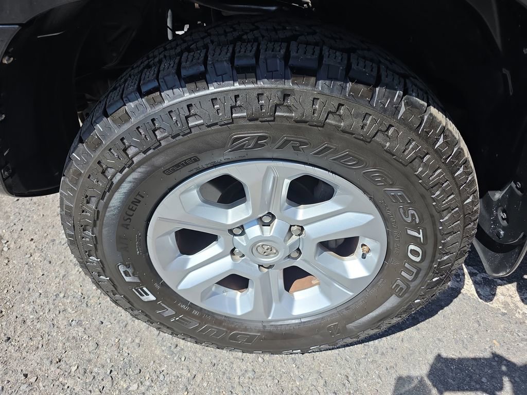 Used 2015 Toyota 4Runner SR5 Premium image 35