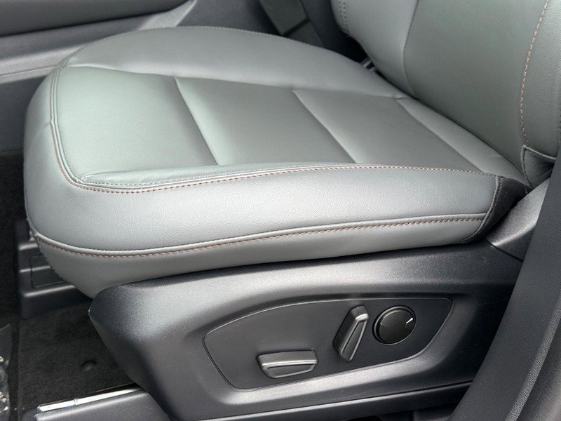 New 2026 Ford Explorer Active w/ Active Comfort Package image 23