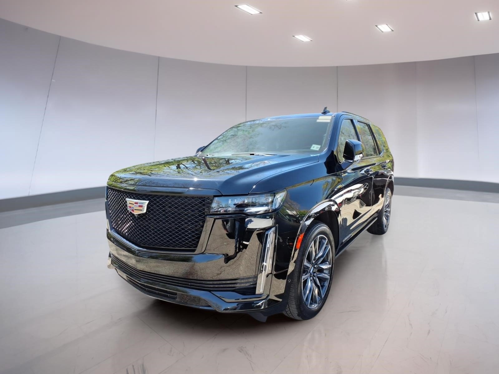 Used 2022 Cadillac Escalade Sport Platinum AWD/4WD image 2